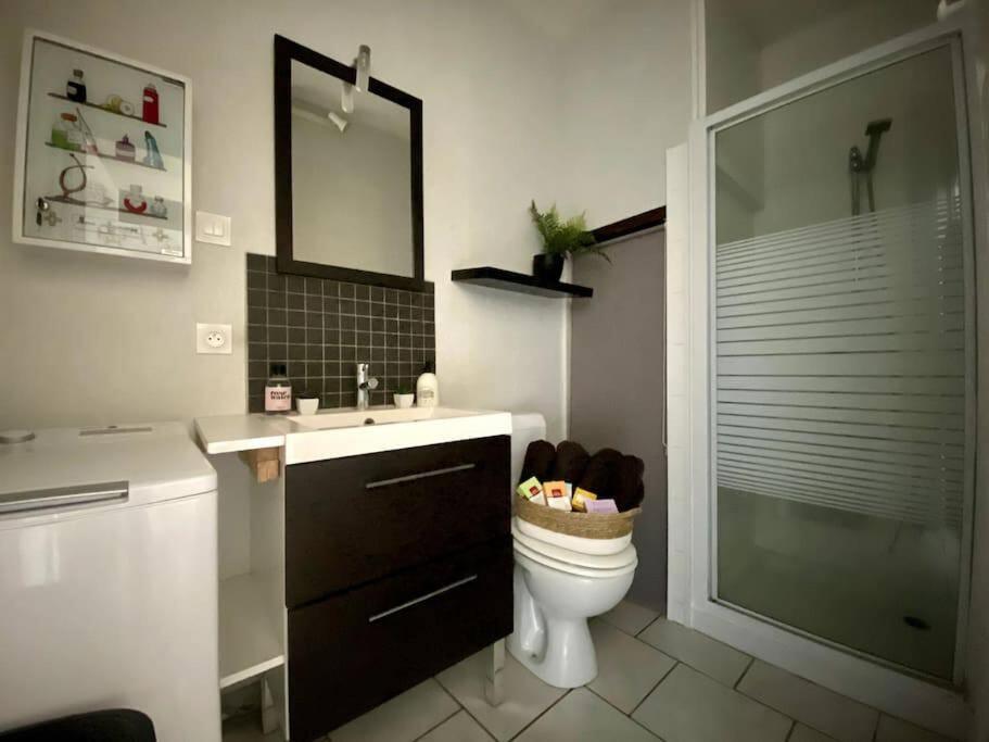 Logis Du Parc By Melrose Apartment Bayeux Luaran gambar